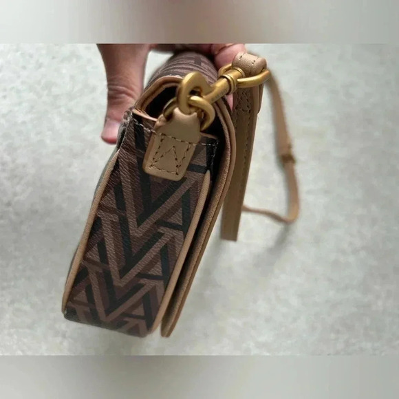 Aritzia Auxiliary monogram crossbody bag - Picture 5 of 12